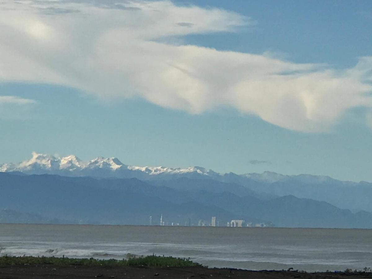 Batum City 外观 照片
